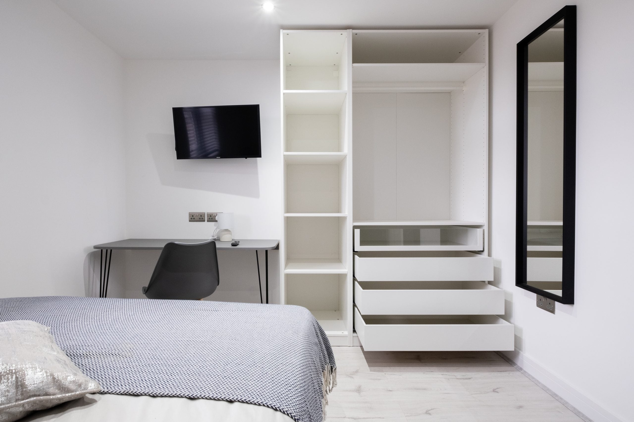 Room Smith Street in Lincoln