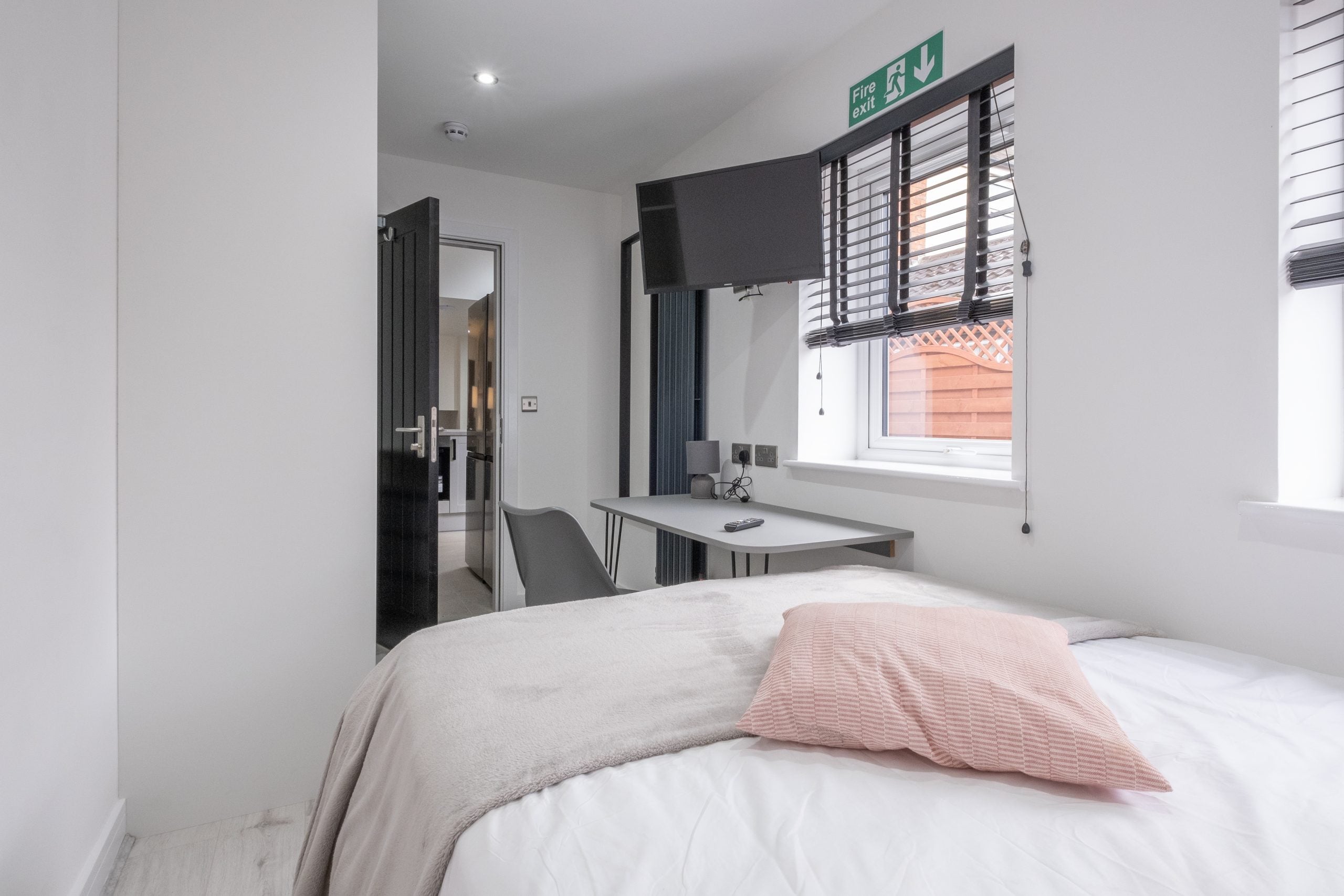 Room Smith Street in Lincoln
