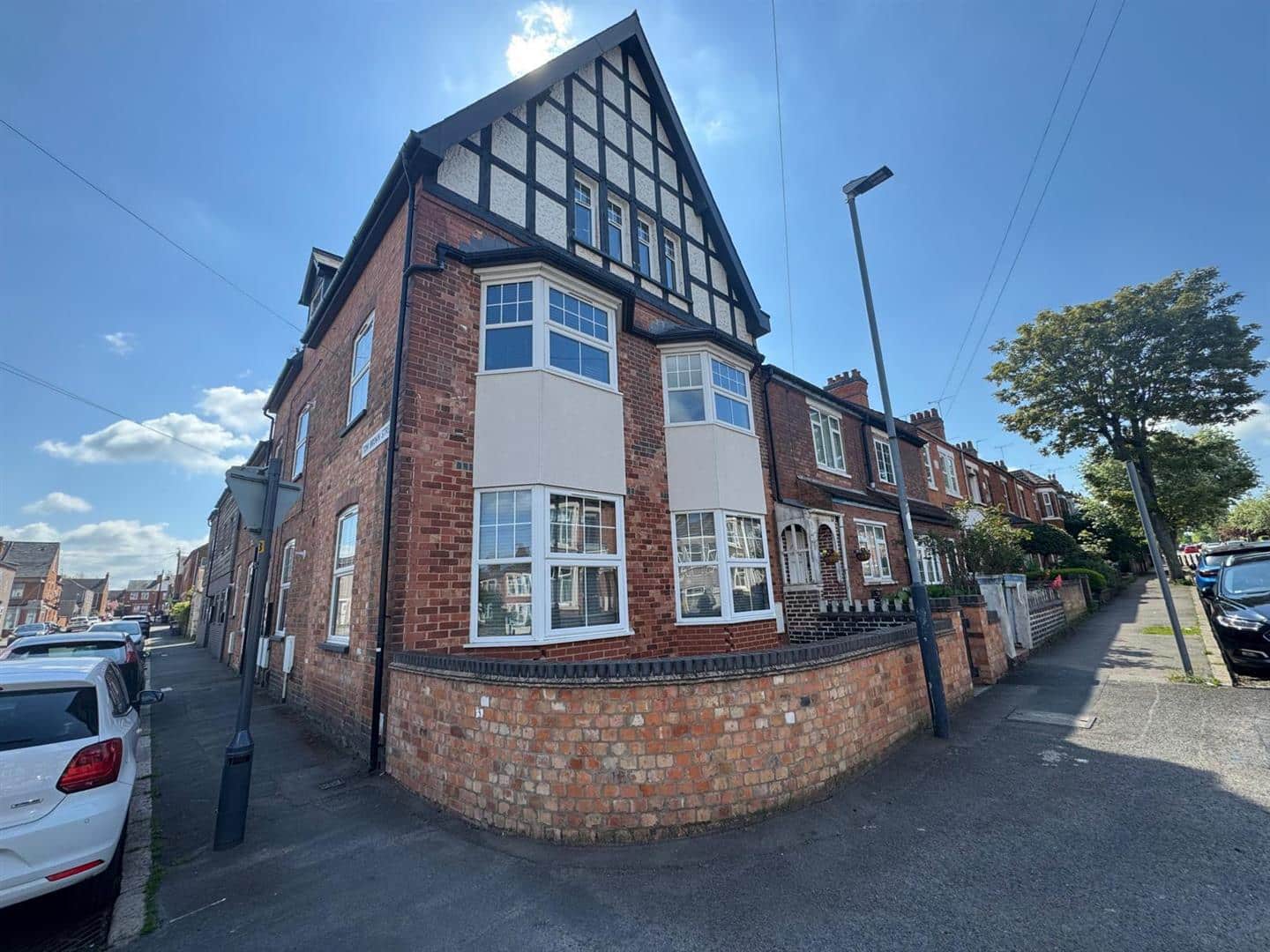 Flat Murray Road in Rugby