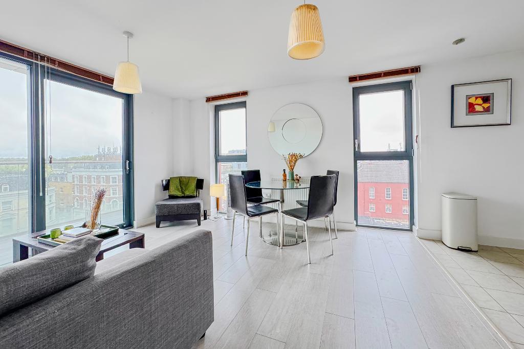 Flat Dalston Square in Greater London