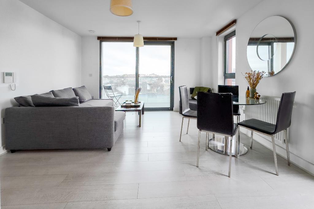 Flat Dalston Square in Greater London