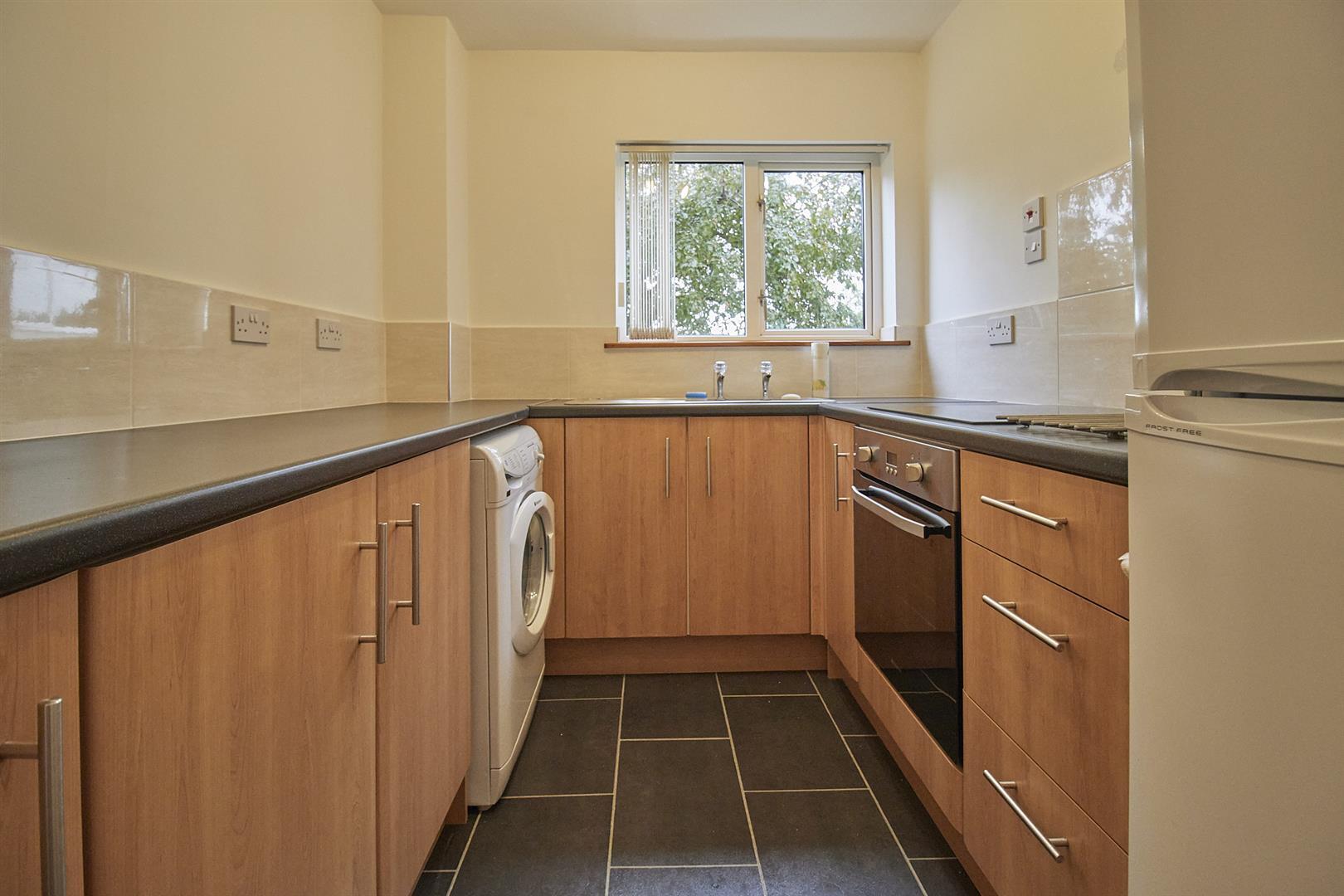 Flat Deveron Court in Hinckley and Bosworth