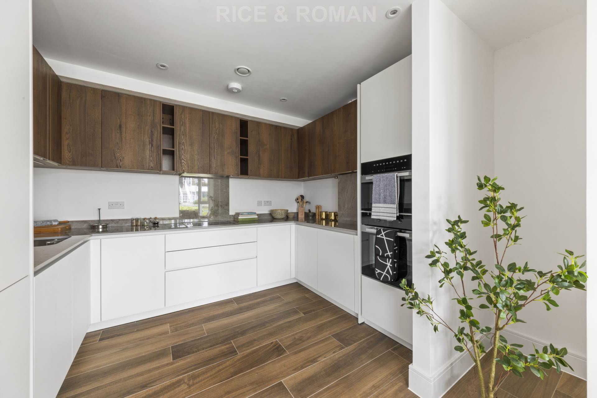 Flat Coldharbour Lane in Borough of Runnymede