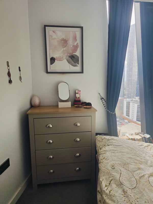 Room Trafford Street in Manchester