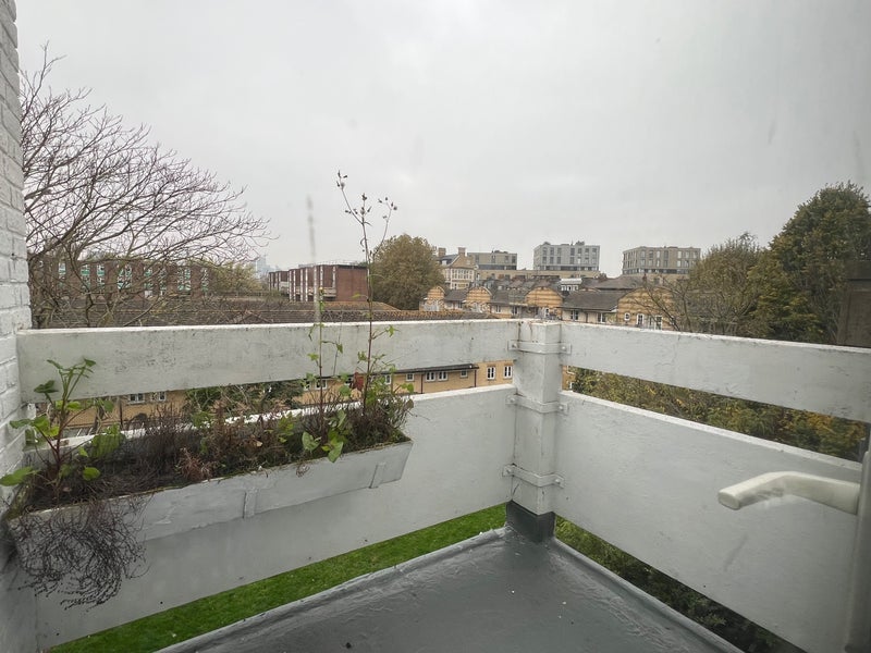 Room Mansford Street in Greater London