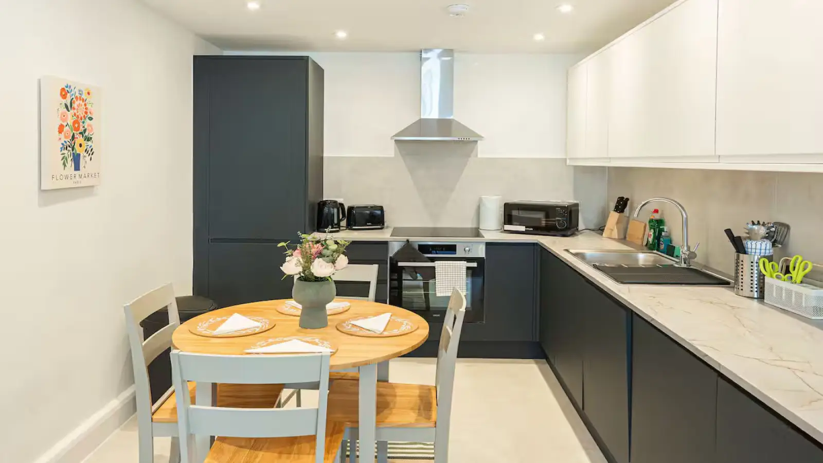 Flat Wardour Mews in City of Westminster