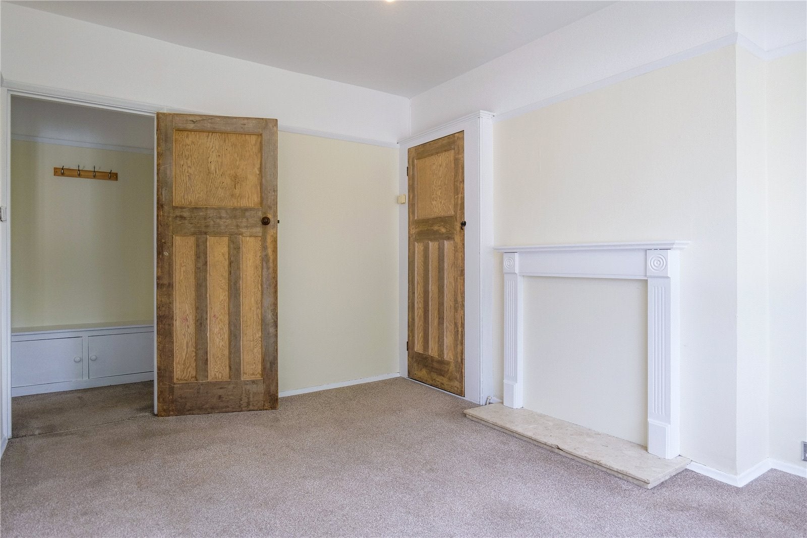 Flat Windermere Road in Reading