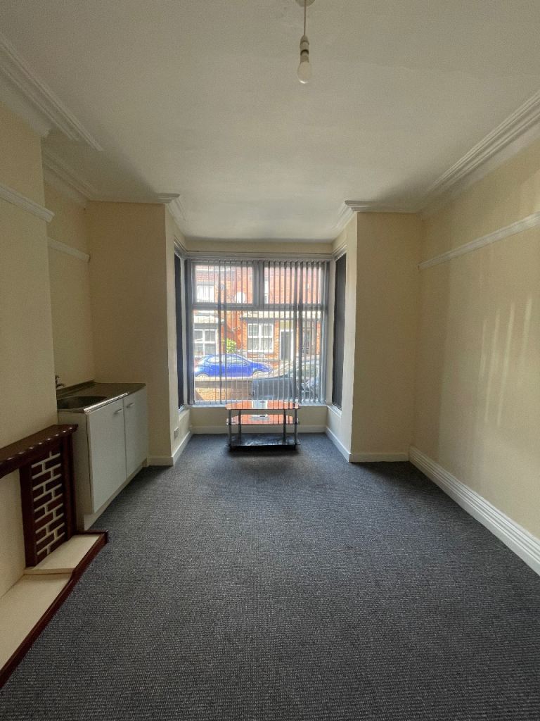 Flat Dorset Terrace in Leeds