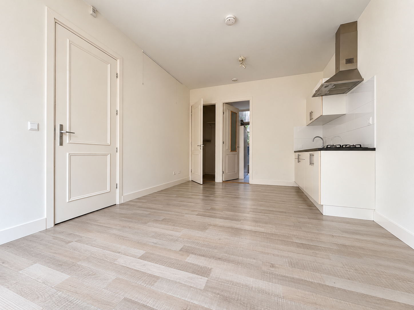 Studio te huur: Noordeinde 42BG, Leiden