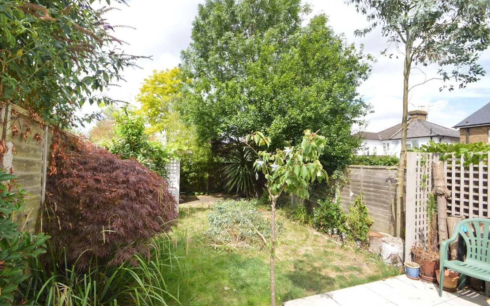 House Molesey Road in Elmbridge