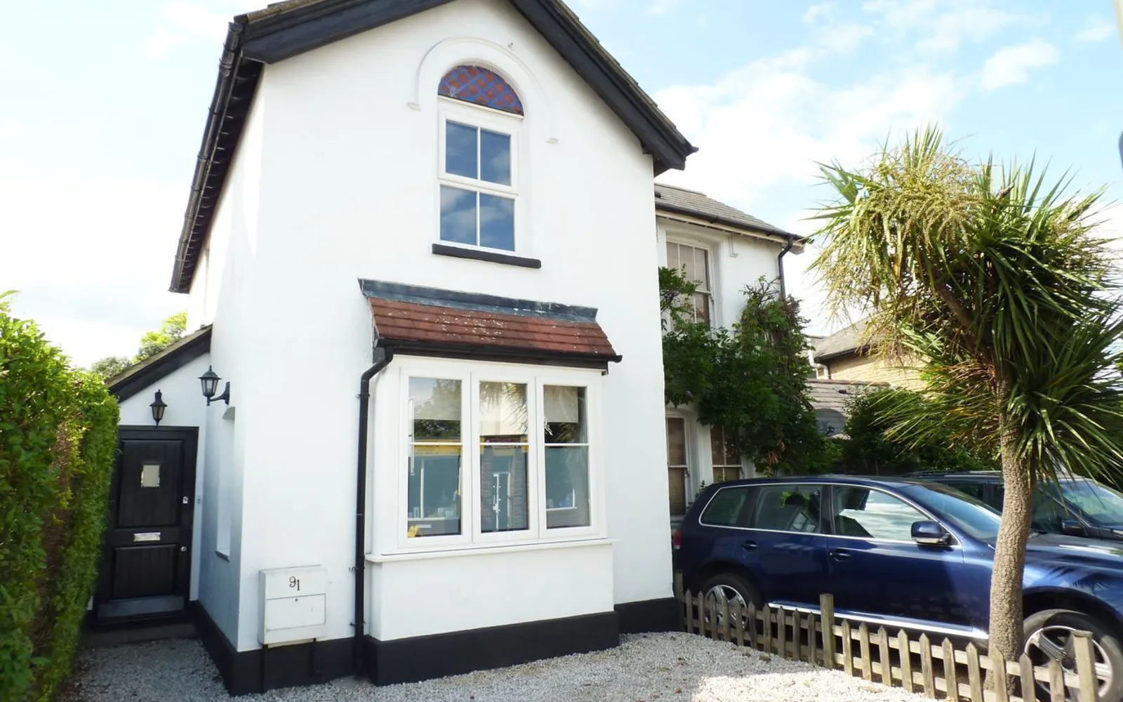 House Molesey Road in Elmbridge