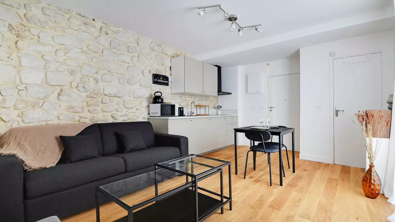 Flat Rue de Picardie in Paris