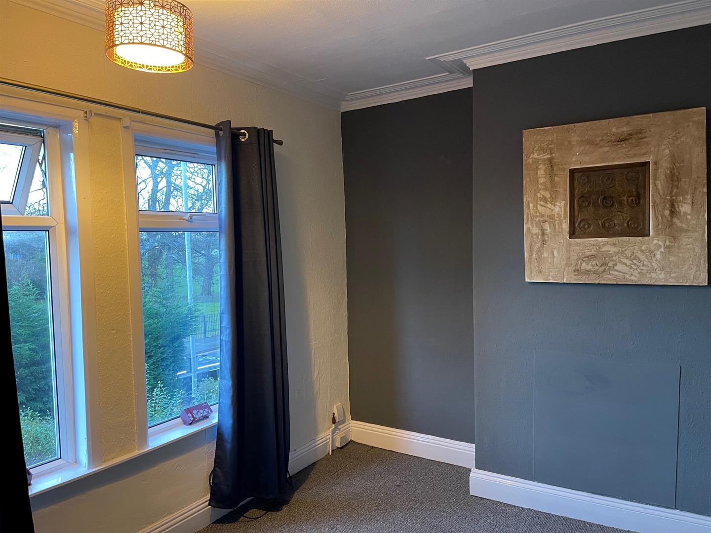Flat Austhorpe Road in Leeds