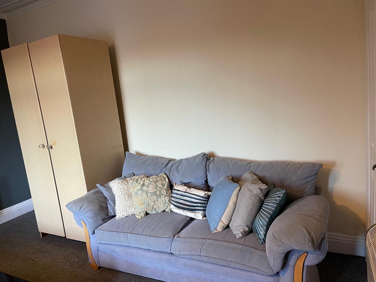 Flat Austhorpe Road in Leeds