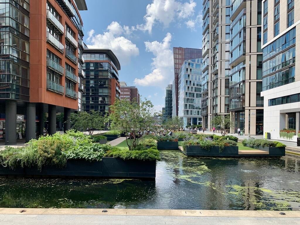 Flat Merchant Square in City of Westminster
