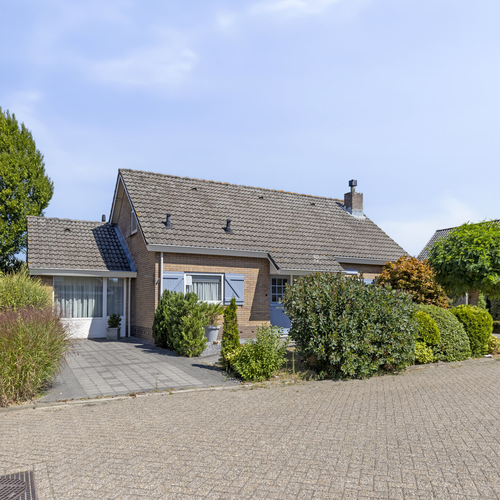 Vrijstaande woning te koop: Janseniuslaan 70, Hulst