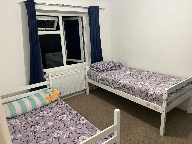 Room Maplestead Road in Greater London