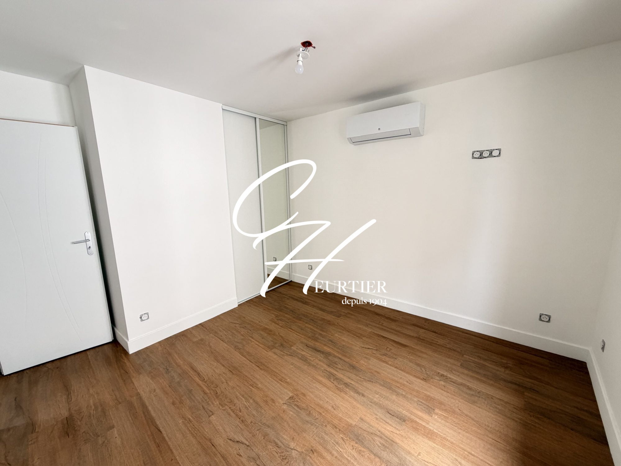 Flat Rue Marbeuf in Grenoble