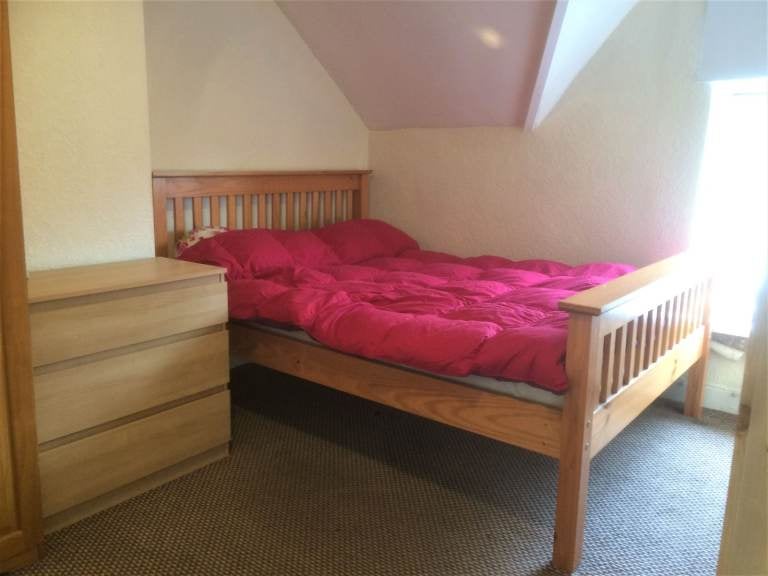 Room Ava Avenue in Belfast