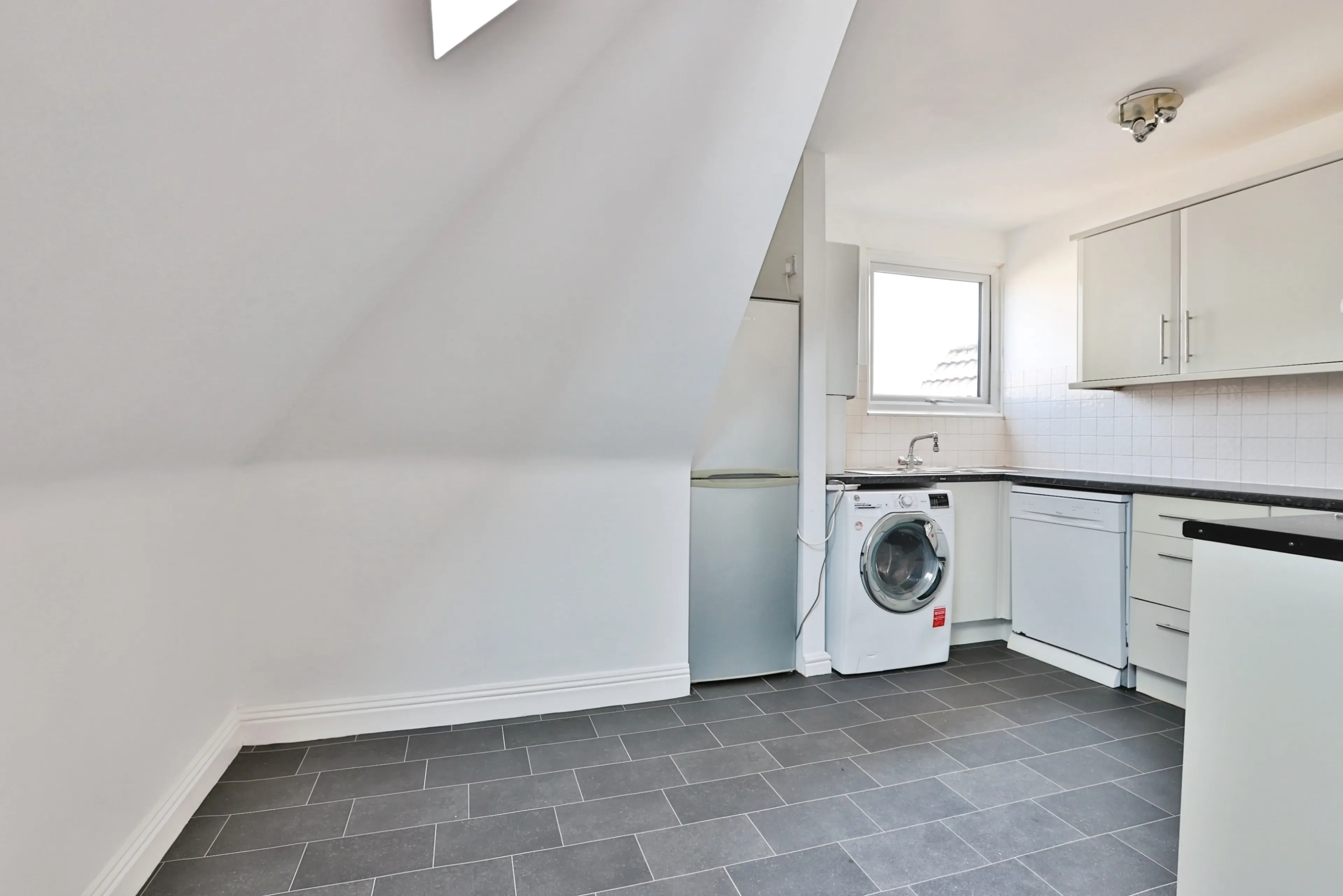 Flat Westby Road in Bournemouth