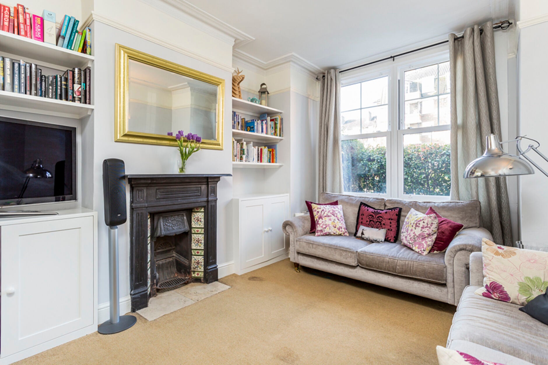 House Larden Road in Greater London