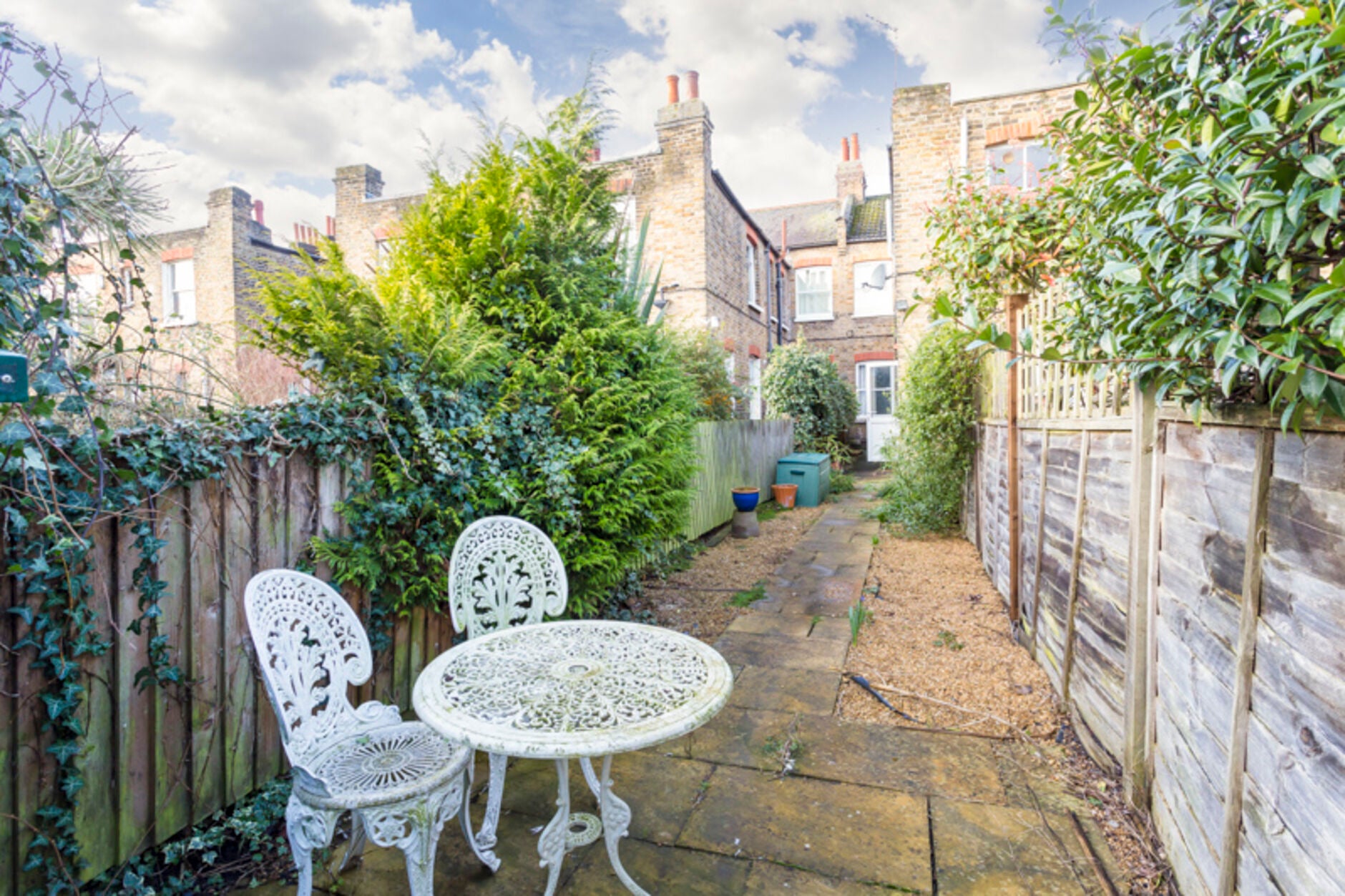House Larden Road in Greater London
