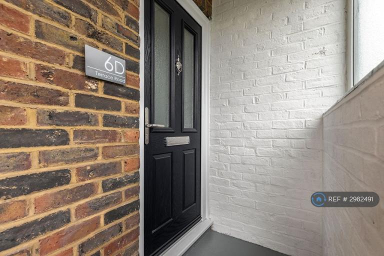 Flat Terrace Road in Walton-on-Thames