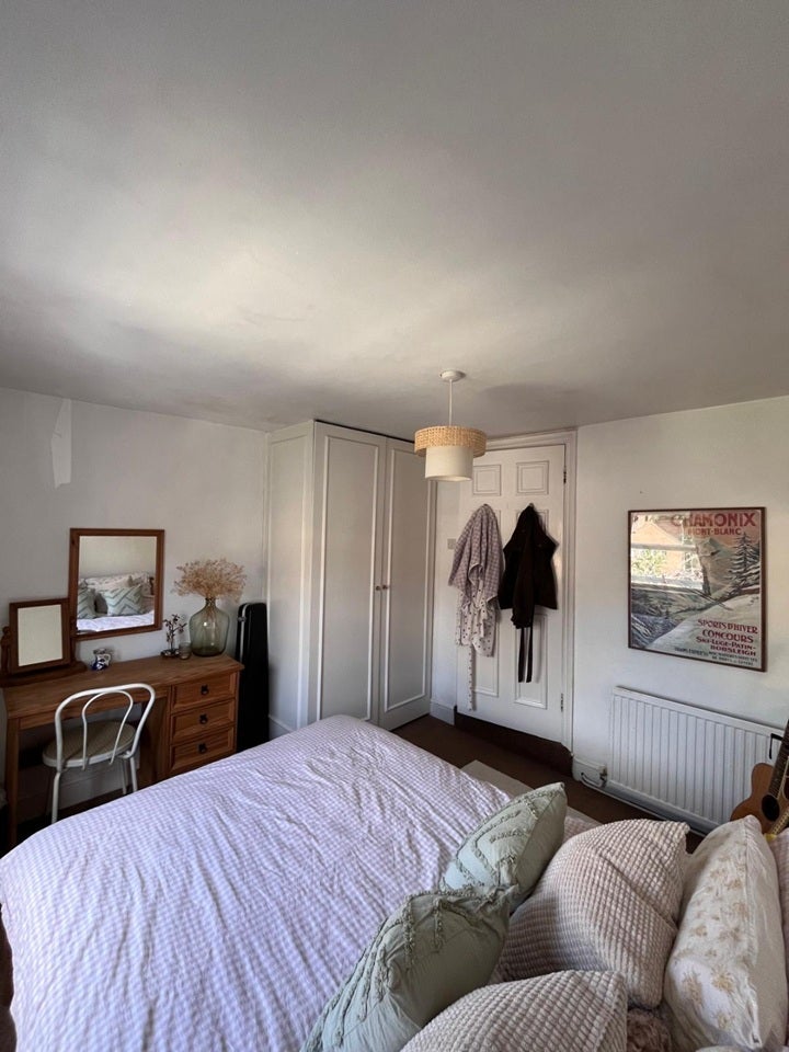 Flat Auriol Road in Greater London