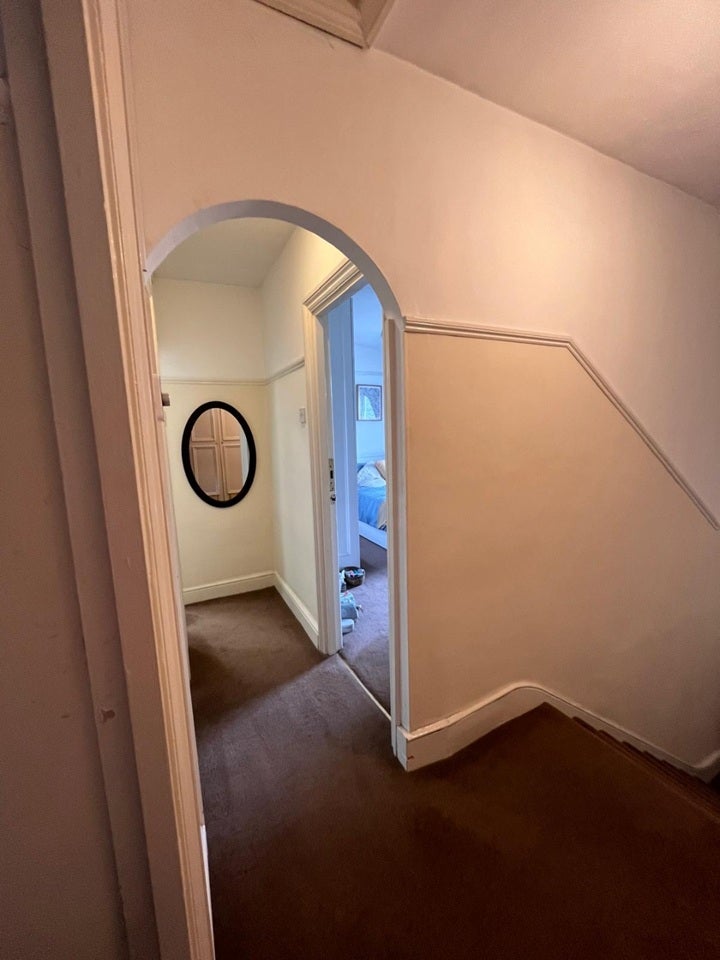 Flat Auriol Road in Greater London