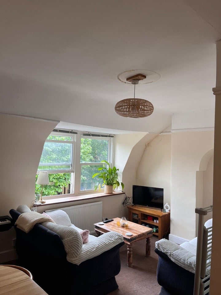 Flat Auriol Road in Greater London
