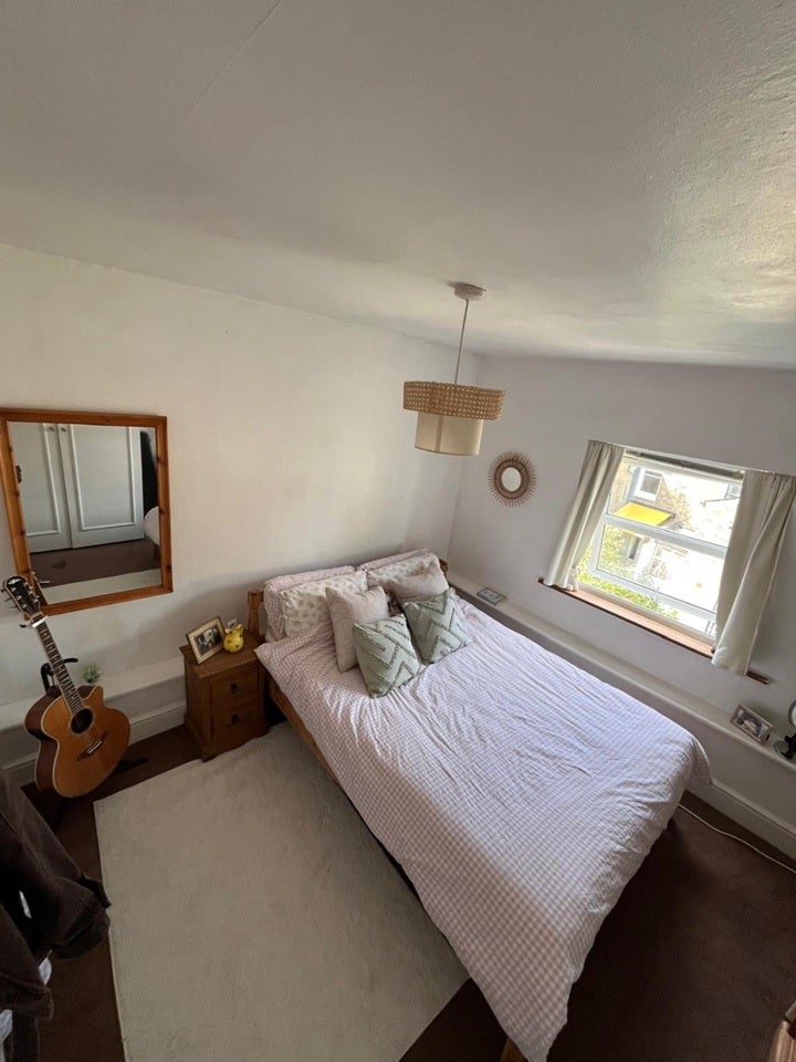 Flat Auriol Road in Greater London