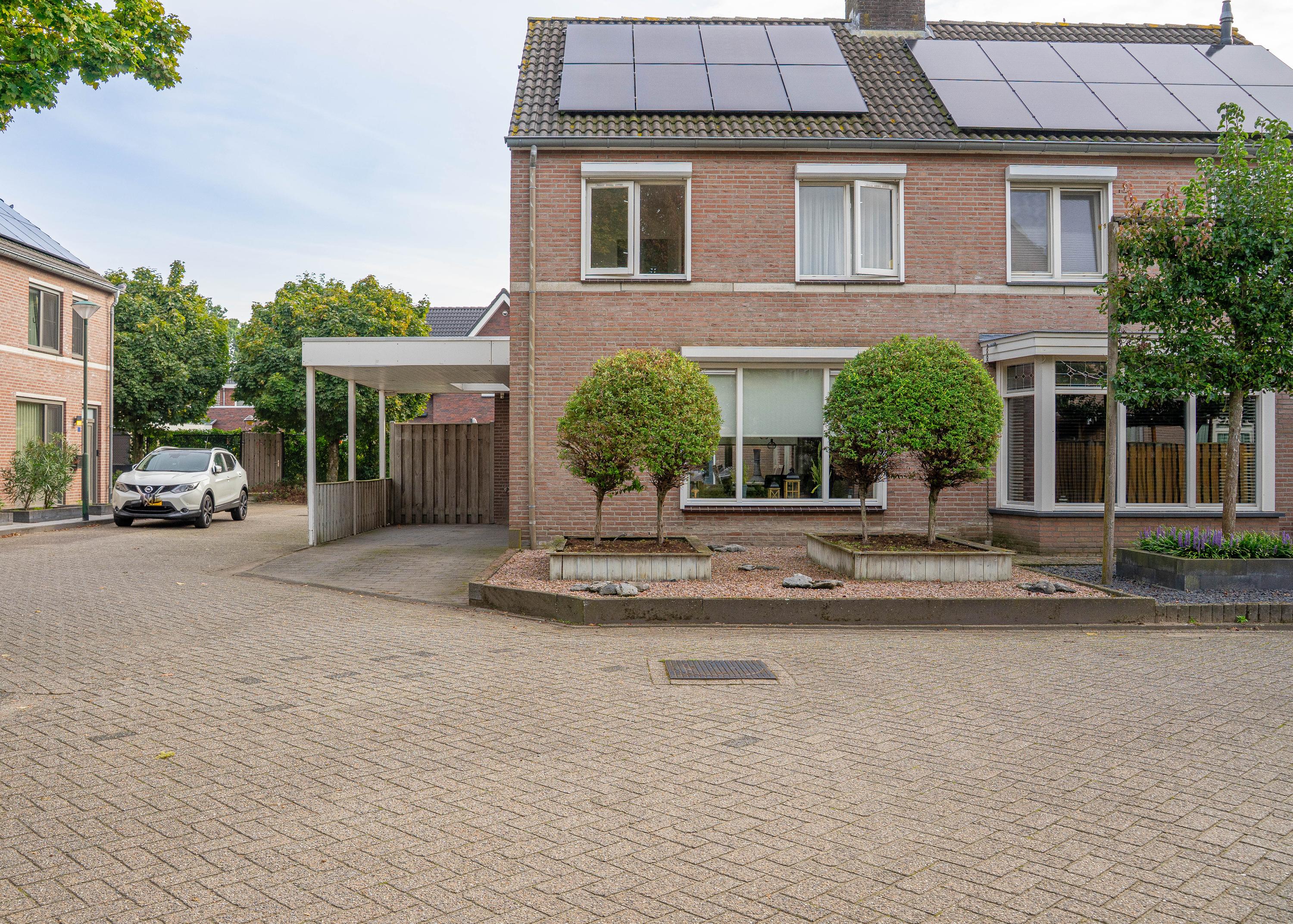 Huis Damastroosstraat 19 in Bakel