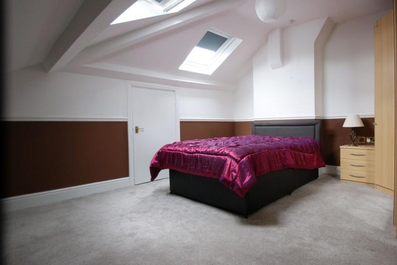 Flat Clarendon Road in Leeds