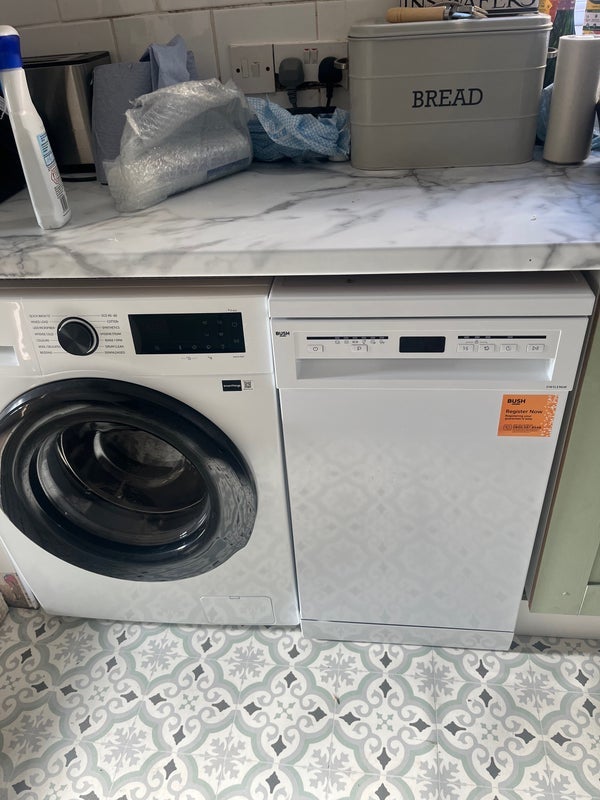 Room Haselbury Road in Greater London