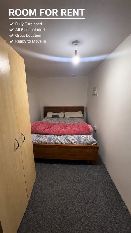 Room Goodall Road in Greater London