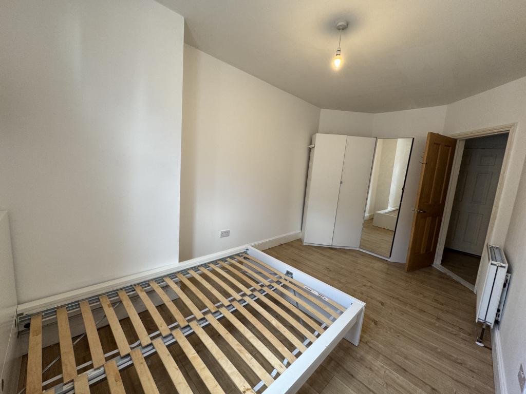 Flat Mare Street in Greater London