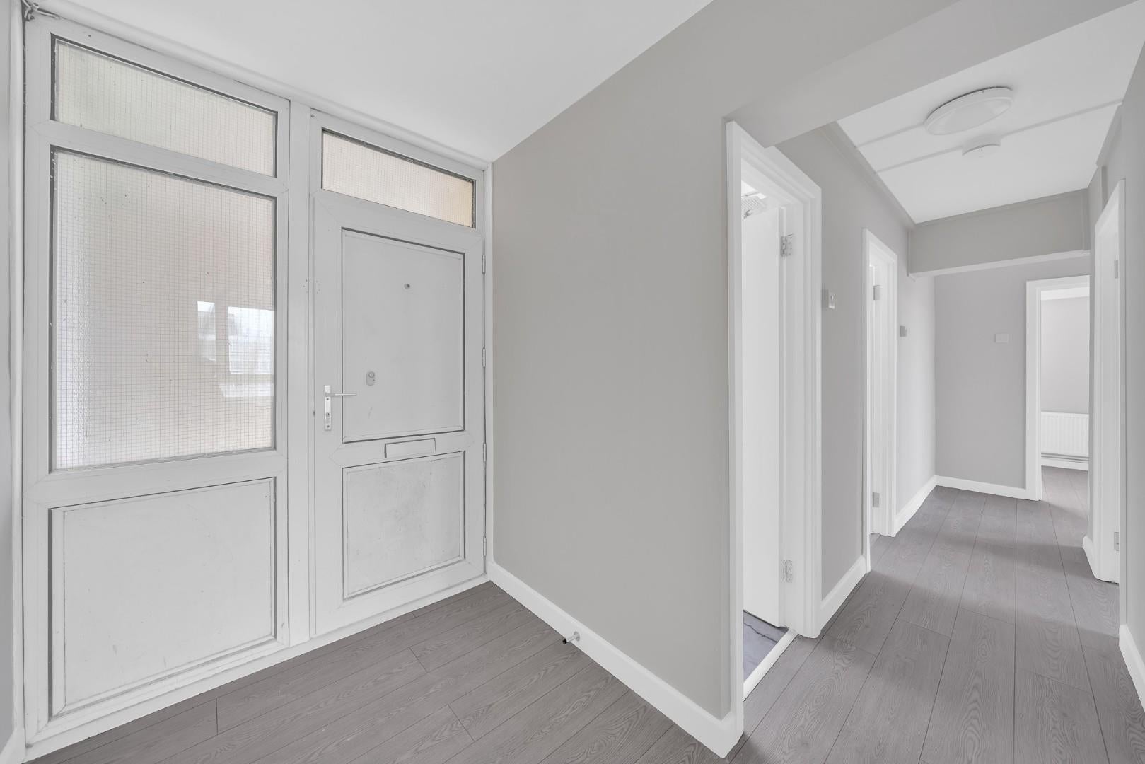 Flat Geffrye Court in Greater London