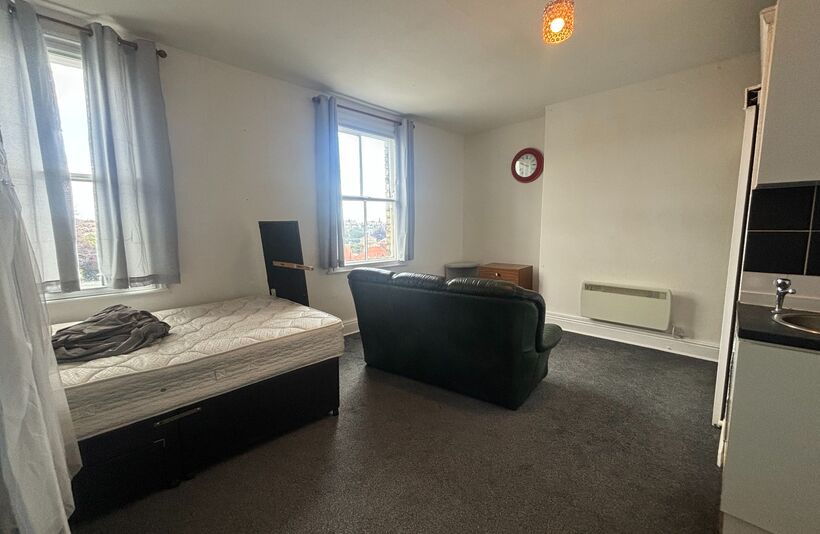 Flat Westbourne Grove in Scarborough