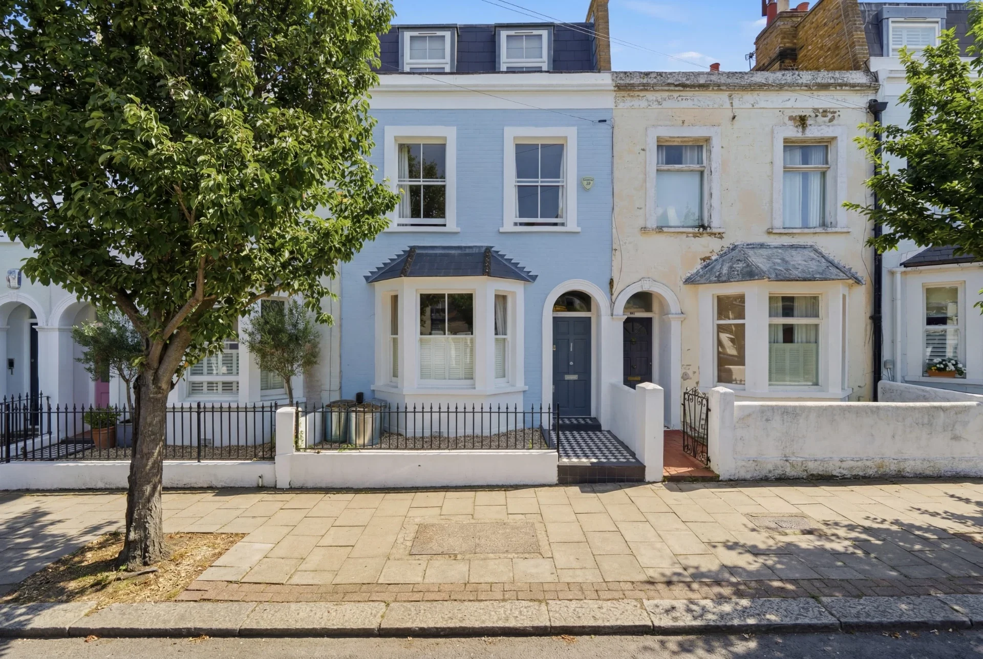 House Old York Road in Greater London
