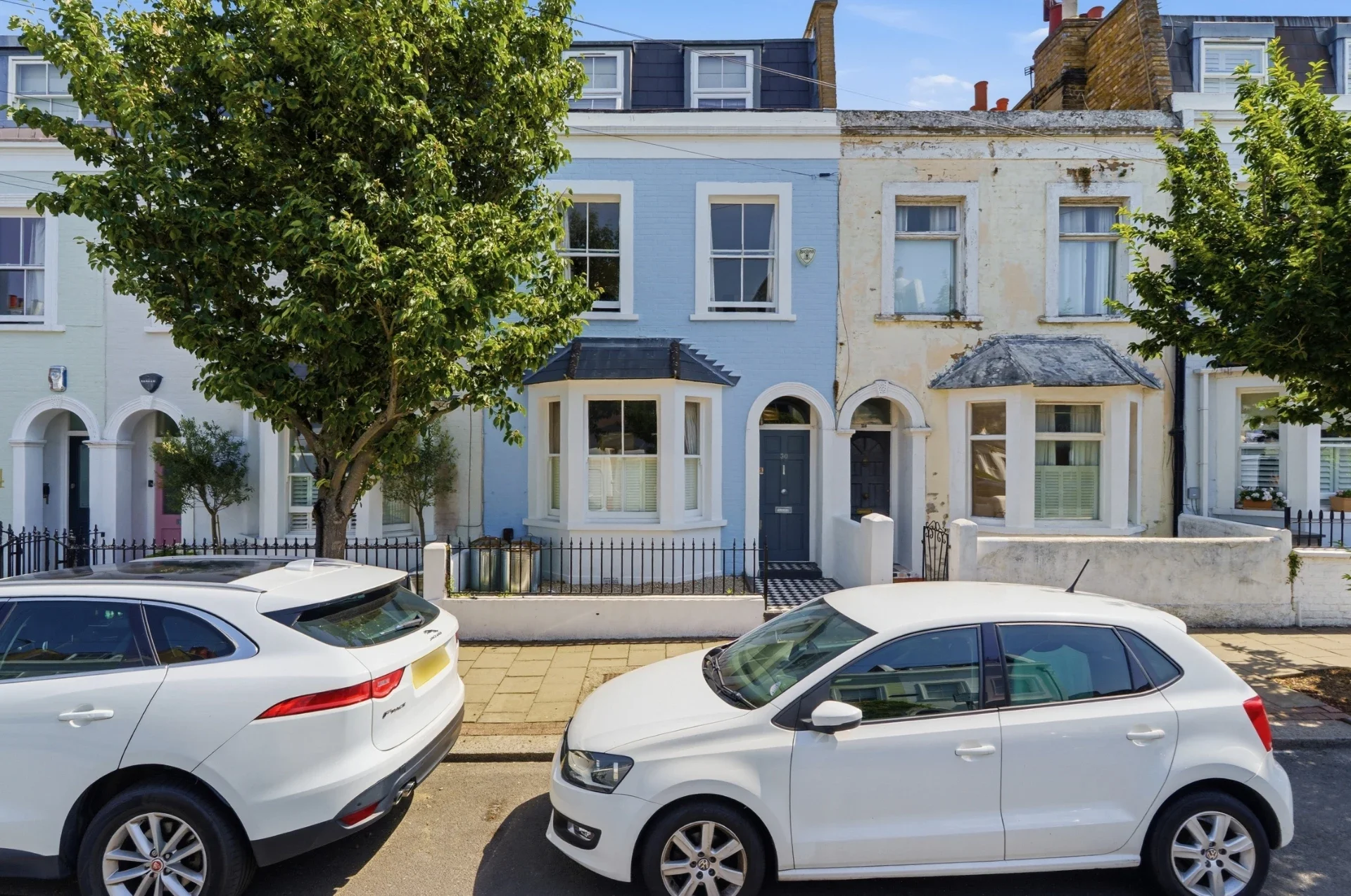 House Old York Road in Greater London