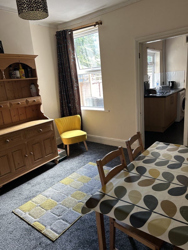Room Walton Road in Sheffield