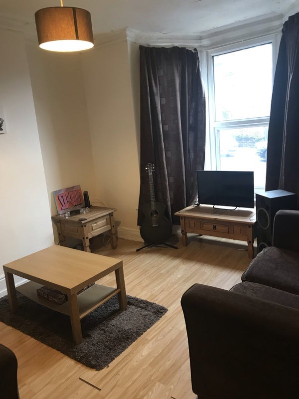 Room Walton Road in Sheffield