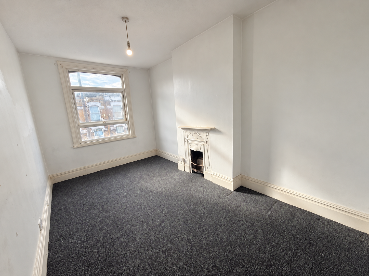 Flat High Road Leytonstone in Greater London