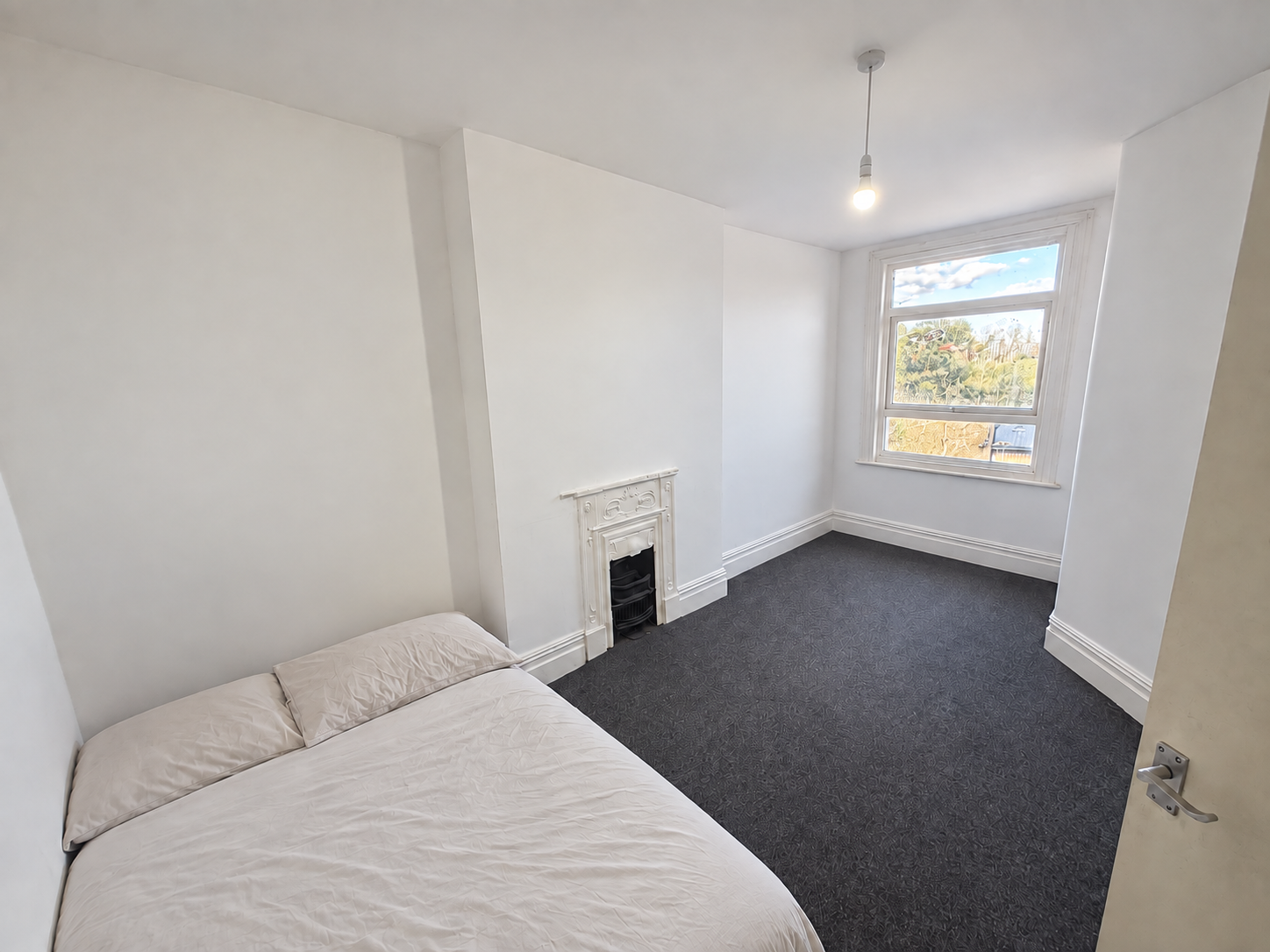 Flat High Road Leytonstone in Greater London