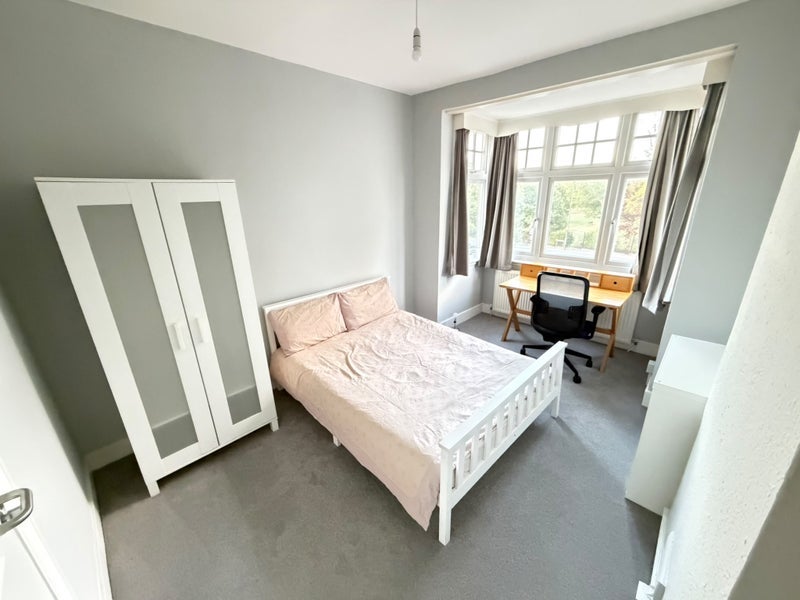 Room Church Road in Greater London