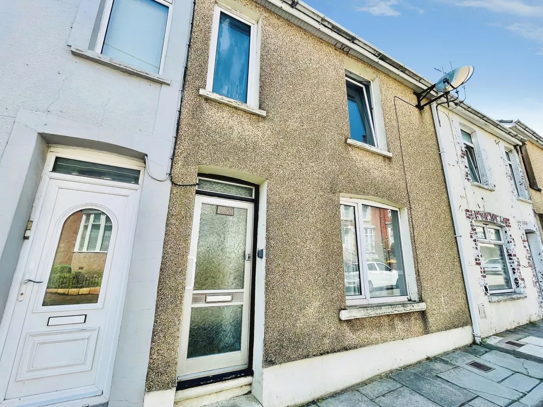 House Gladstone Street in Abertillery