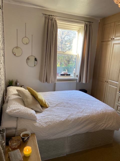 Room Eccleston Road in Greater London