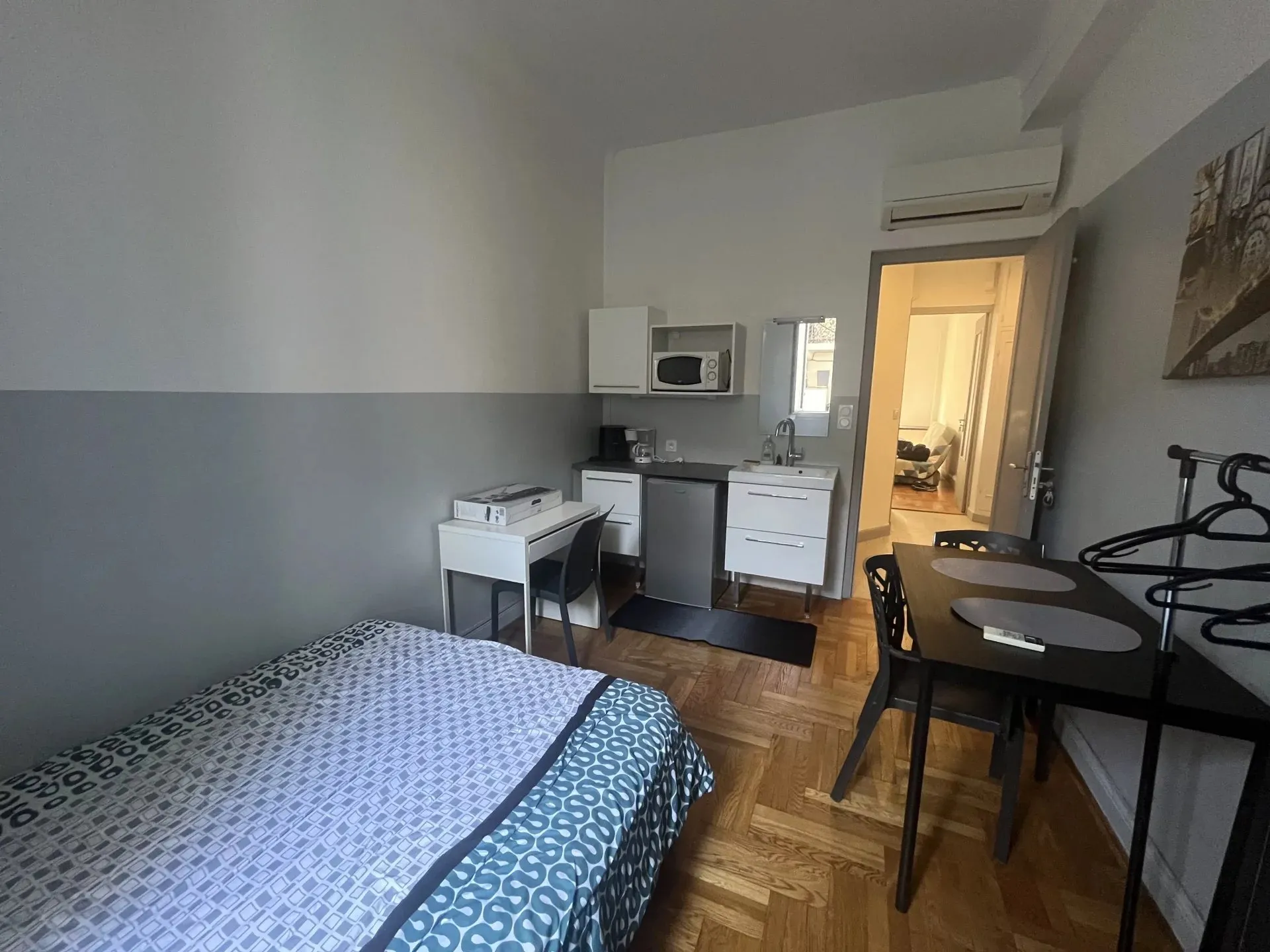 Chambre Rue Rancher à Nice