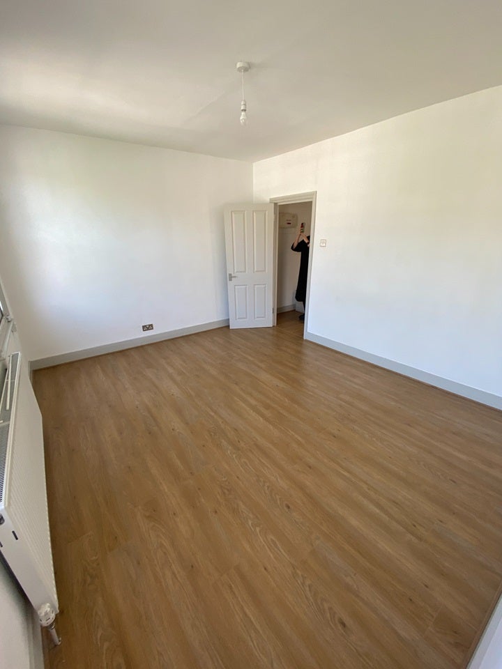 Flat Mabley Street in Greater London