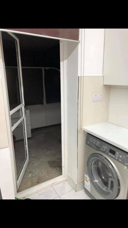 Room Ravenet Street in Greater London